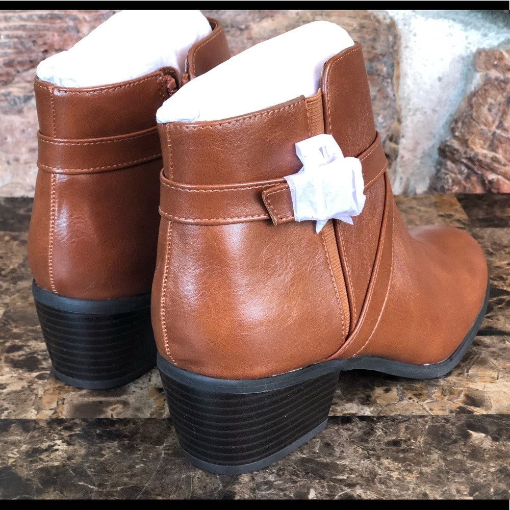 NEW Karen Scott Falonn Ankle Booties - Picture 4 of 10